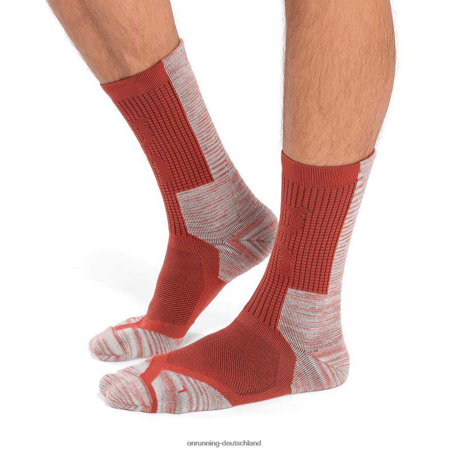 4TJ868602 Chili/Rot Explorer-Merino-Socke On Running