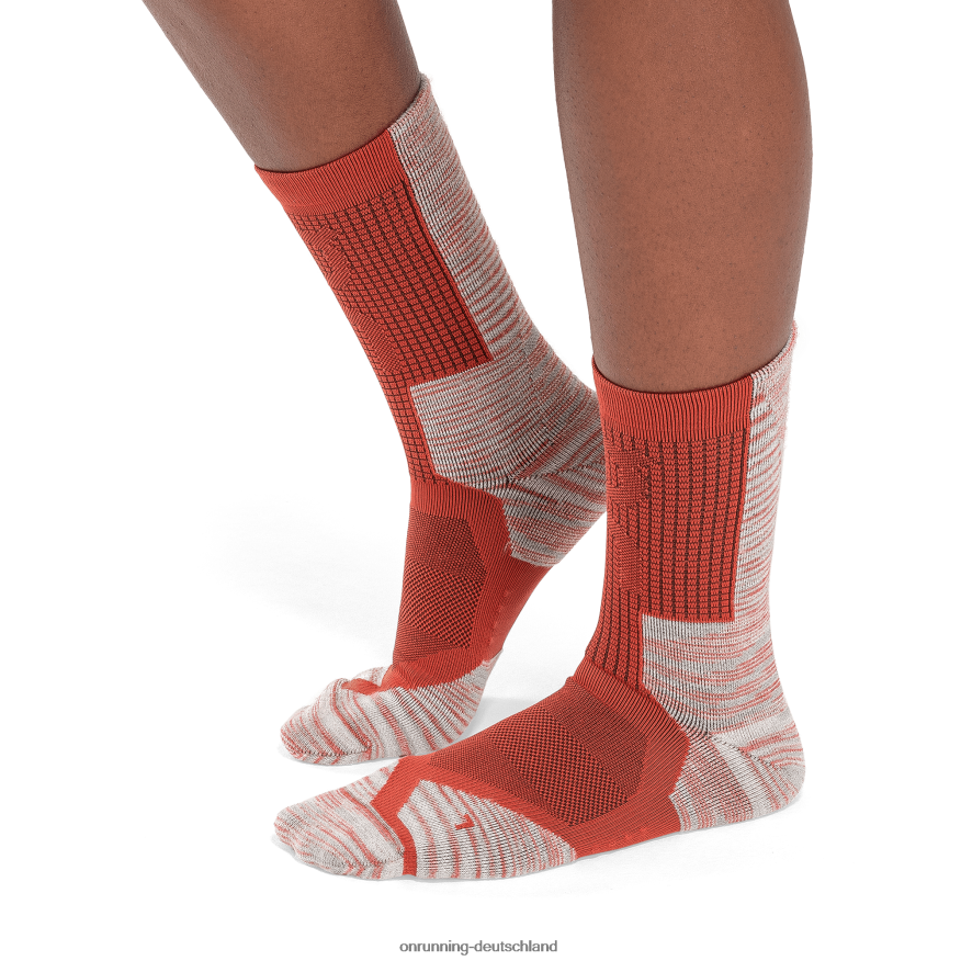 4TJ86879 Chili/Rot Explorer-Merino-Socke On Running